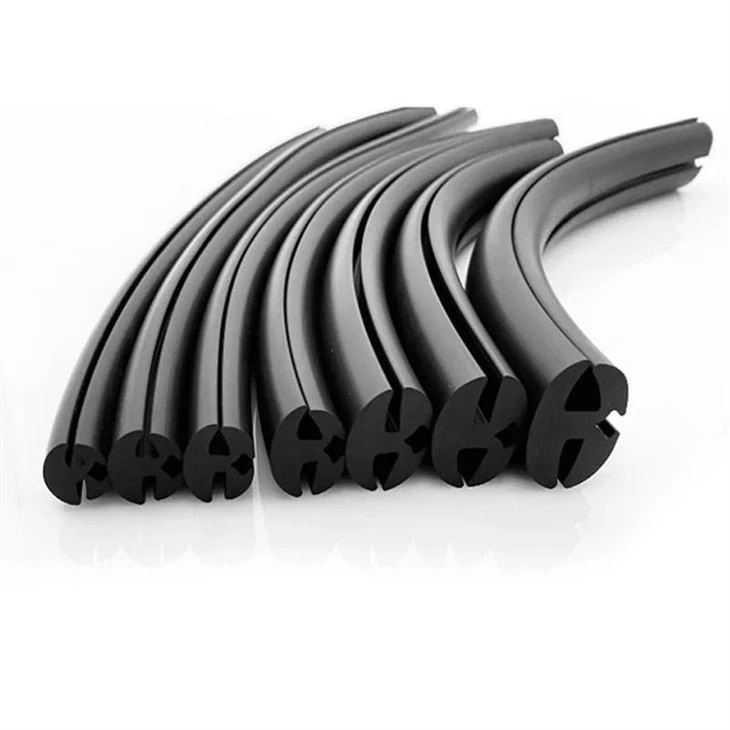 U Shaped Door And Window Extruded Rubber Profiles EPDM With Cord