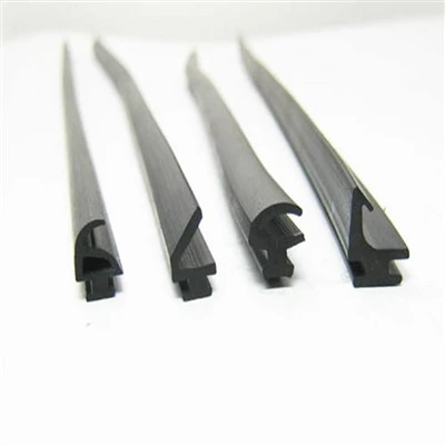 Pintu strip cuaca karet